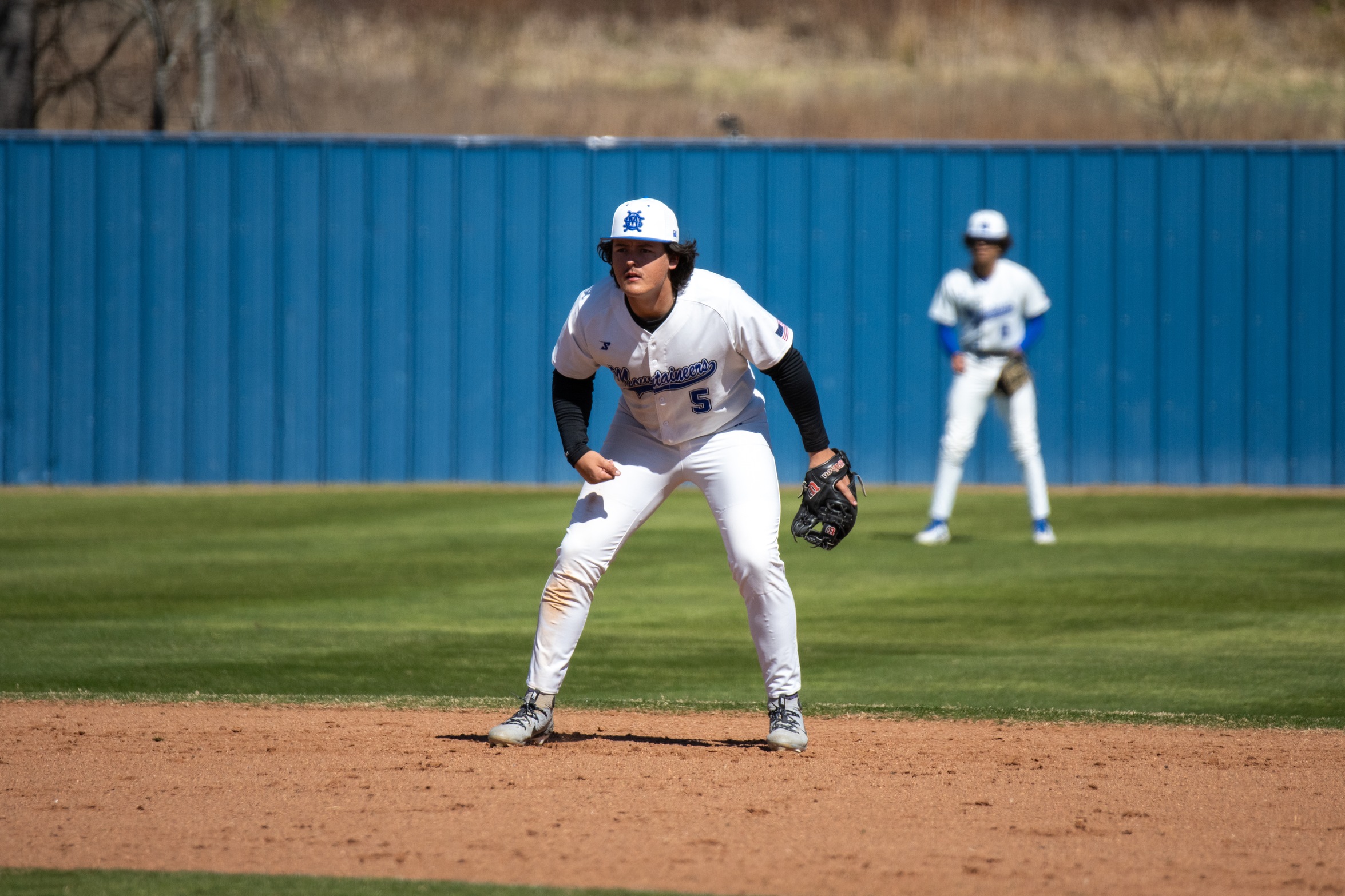 Third-Inning Surge Lifts Paris Junior College Past the Mountaineers